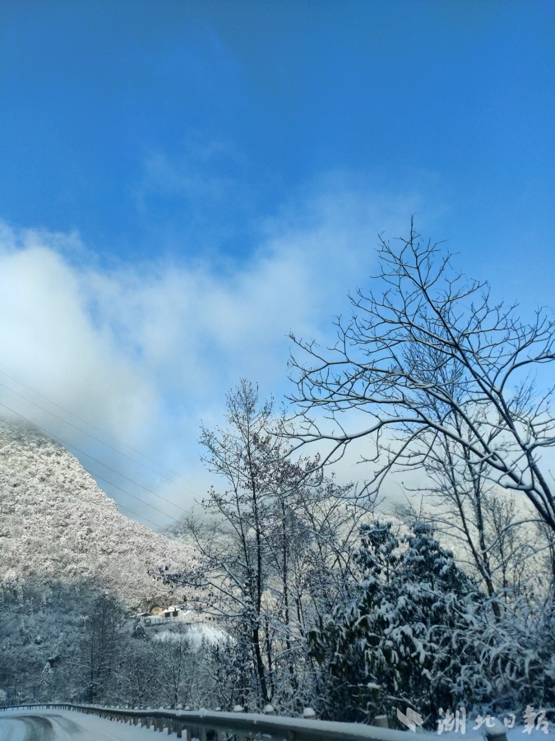 千山暮雪浴缸之吻的浪漫演绎