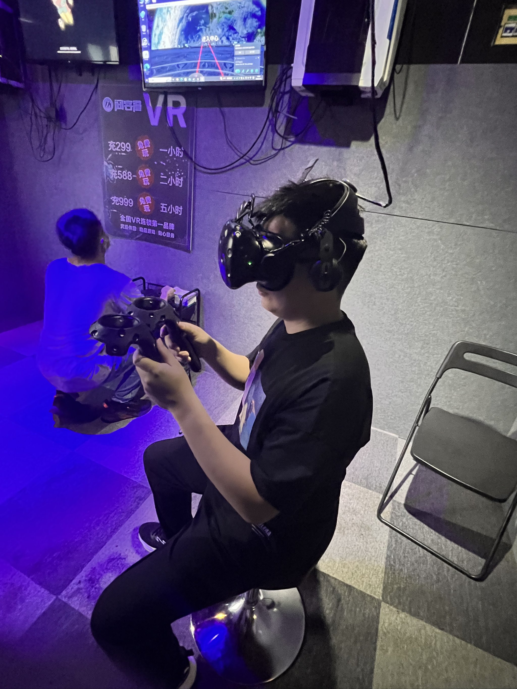 索尼VR，虚拟现实技术的领航者-第2张图片