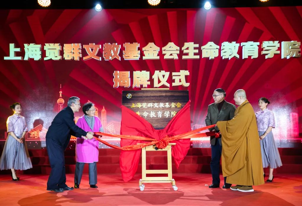 红色av探索红色AV的背后，文化、艺术与社会的交织-第3张图片