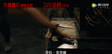 关于美女扒开胸罩露出奶头动态图片的探讨-第1张图片