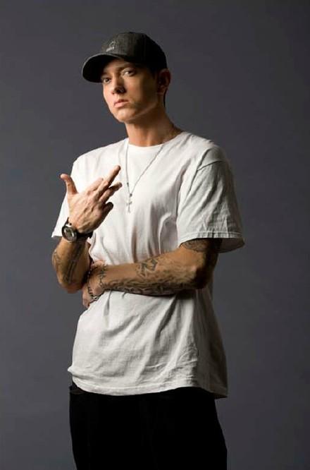eminem歌曲Eminem，音乐界的传奇说唱巨星