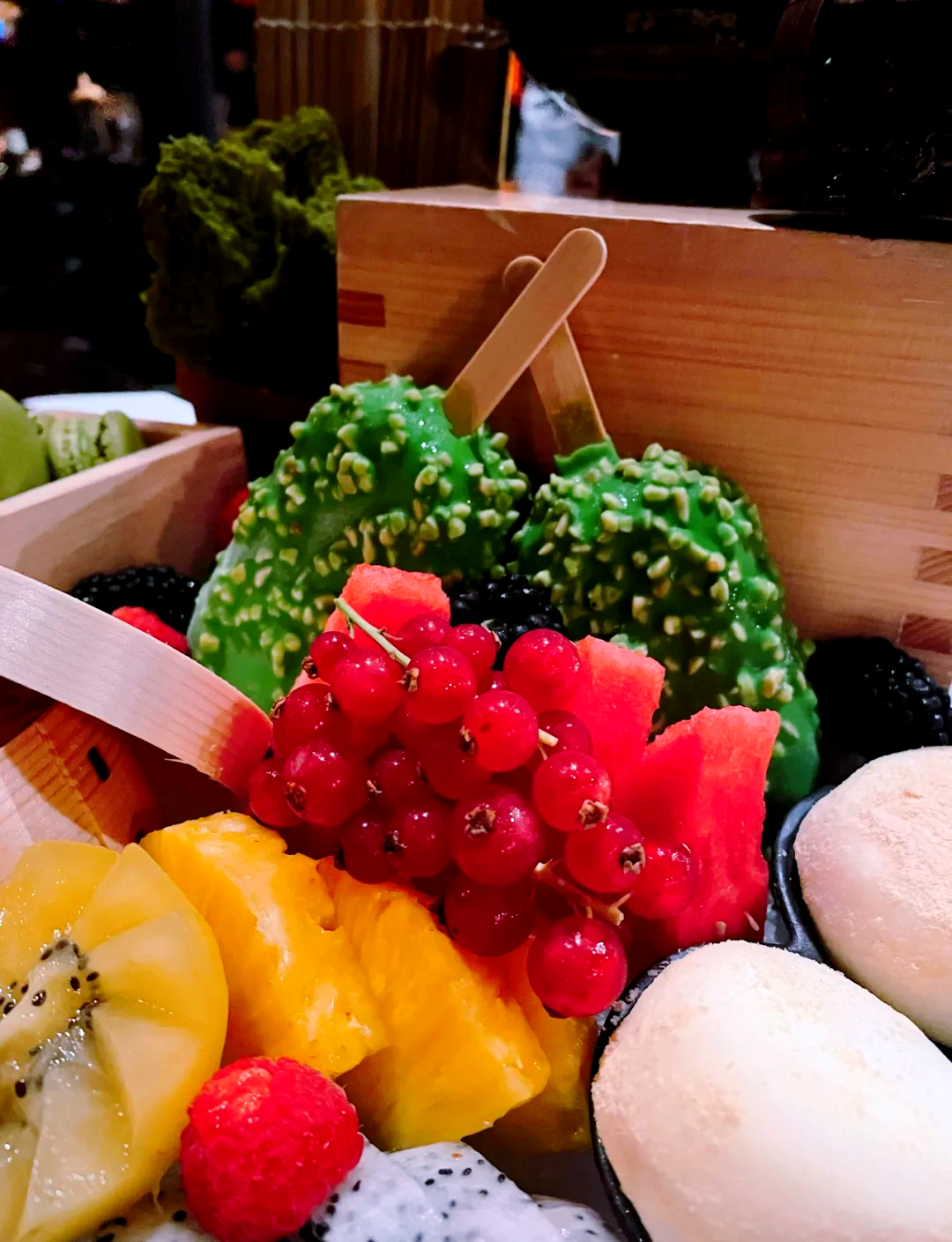 草莓西瓜樱桃香蕉直播视频夏日水果盛宴，草莓、西瓜、樱桃与香蕉的直播视频分享-第1张图片