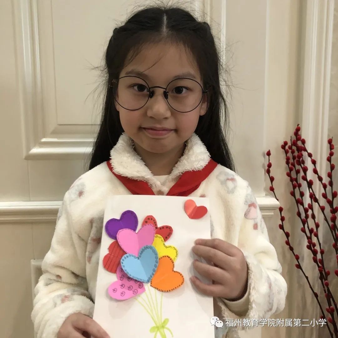 小小拗女一区二区三区小小拗女的成长之旅，一区二区三区的精彩故事