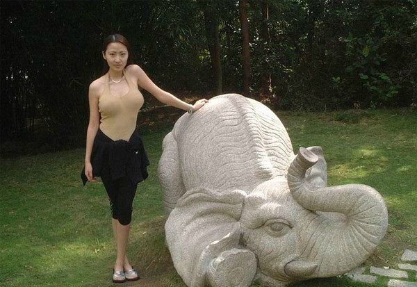 猎艳之旅，豪门后宫美妇的魅力世界