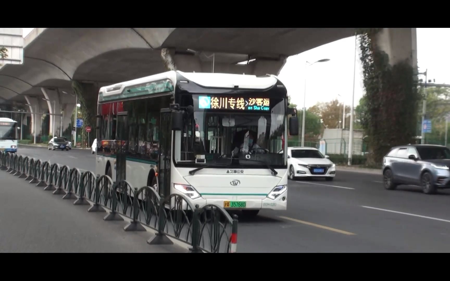 肉多 巨H公交车肉多巨H公交车之旅