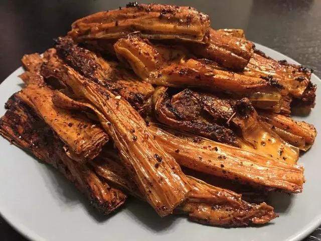 全肉乱妇全肉乱妇现象的背后思考