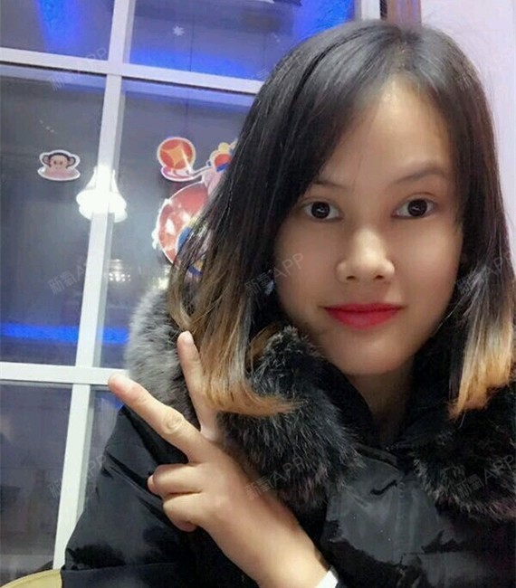同桌课堂意外之举，奶露的分享与玩乐-第2张图片