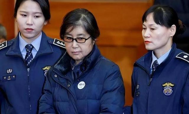 女警被黑人20厘米强交女警遭遇的意外挑战，一次不寻常的交涉经历-第1张图片