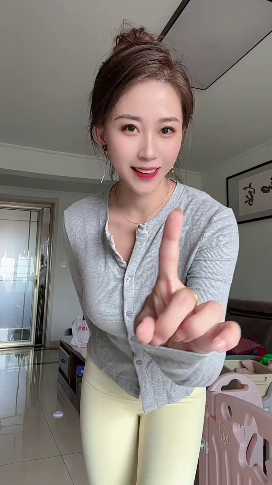 另类少妇人与禽zOZZ0性伦另类少妇的生活探索，关于禽类与性伦理的深度思考