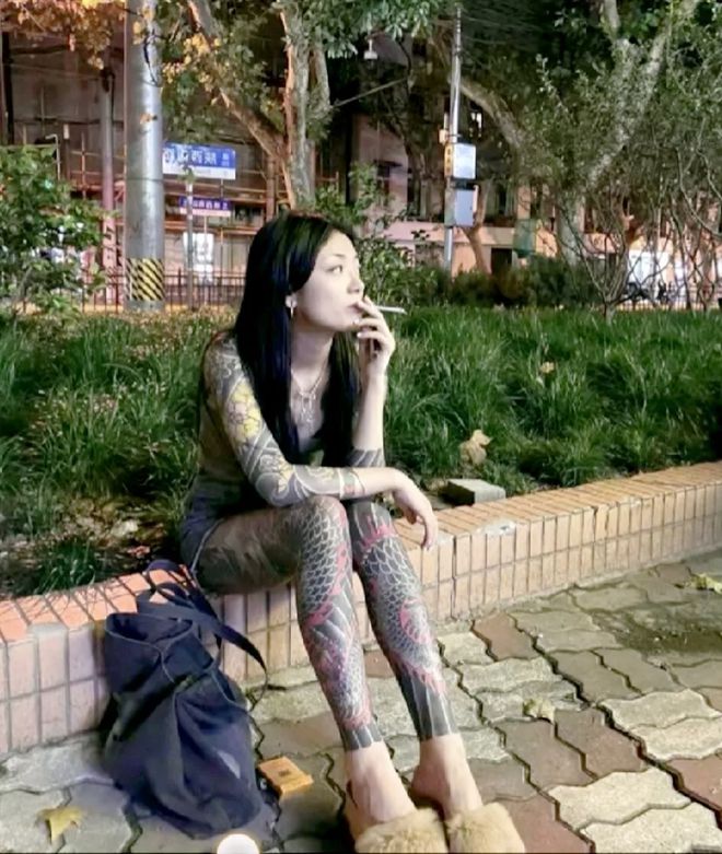 少妇生活交流的多元视角探讨-第2张图片