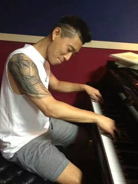 帅气体育生GARY网站小蓝下载帅气体育生GARY的魅力与小蓝下载的便捷