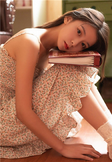 草莓丝瓜榴莲污污无限看下载探索草莓丝瓜榴莲的无限可能——色情内容下载的注意事项-第1张图片